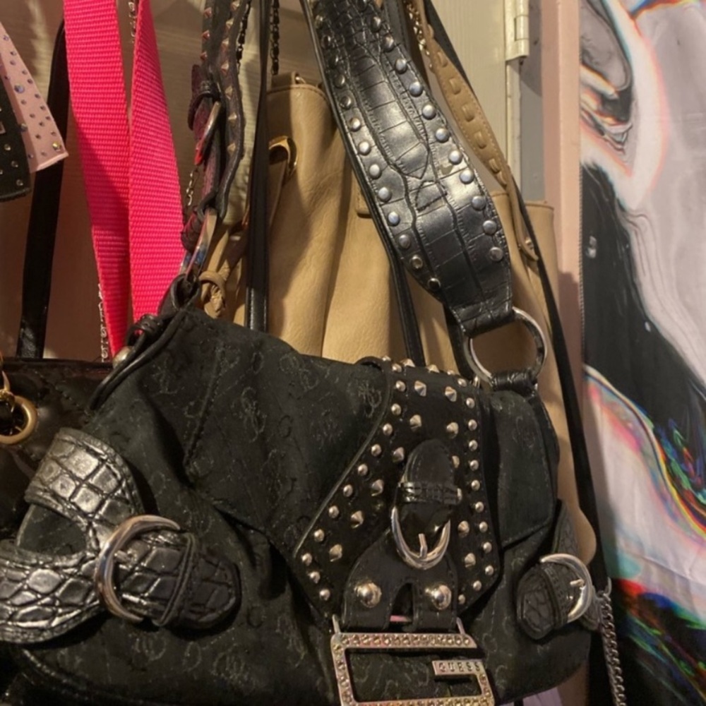 Guess Shoulder Bag